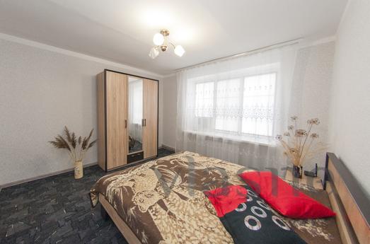 Cozy and clean apartment, Berdiansk - günlük kira için daire