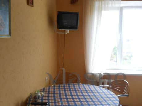 2-комнатная на бульваре гайдара 5 у моря, Черноморск (Ильичевск) - квартира посуточно