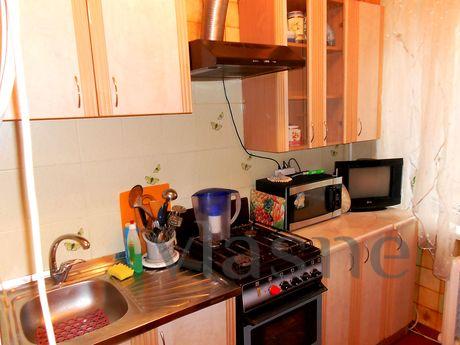 affordable 1 bedroom apartment, Chernomorsk (Illichivsk) - apartment by the day