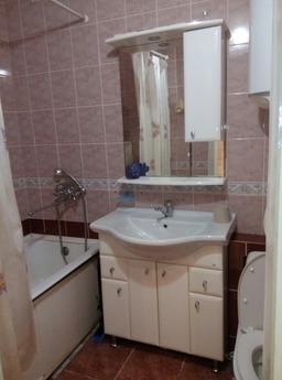 2 bedroom apartment-3 minutes to the sea, Chernomorsk (Illichivsk) - apartment by the day