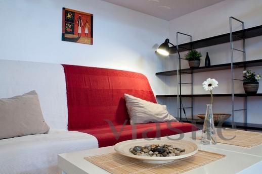 Luxury apartment located on the Wolnica Square , in the hist
