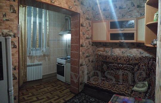 1 bedroom apartment for rent, Shymkent - apartment by the day