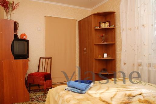 2 bedroom m.Druzhby Peoples 1 min., Kyiv - apartment by the day