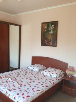 Rent one room in a private house-size bed, private bath-wi-f