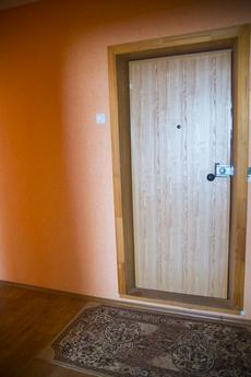 apartment in the auto and rail stations, Kurgan - apartment by the day