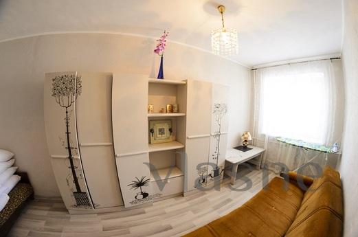 Designer 2 bedroom studio apartment, Novokuznetsk - apartment by the day