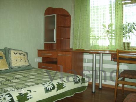 Rent apartments 2-bedroom. m. Berdyansk, Berdiansk - günlük kira için daire