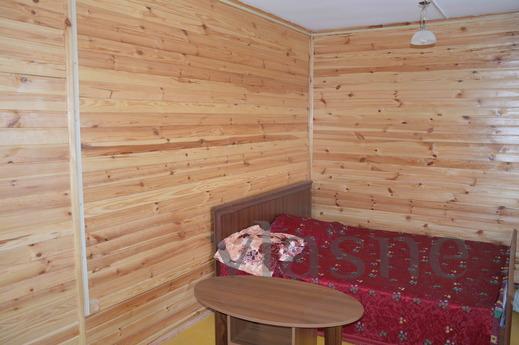 Yeni aile odaları, Berdiansk - günlük kira için daire