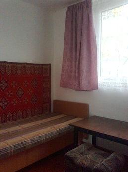 Недорогий відпочинок у Міжводному (Крим), Чорноморське - квартира подобово