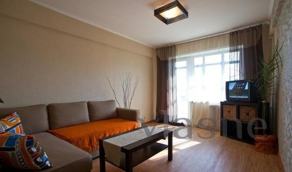Apartment furnished, for rent by the hour, and in different 