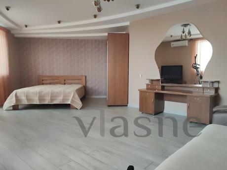 I rent my apartment 95m2 sea, Chernomorsk (Illichivsk) - apartment by the day