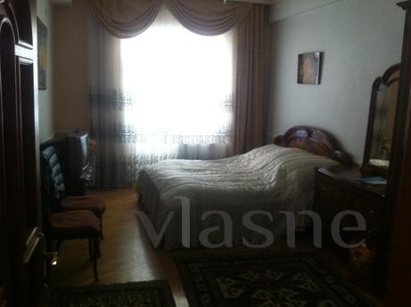 5 room apartment in downtown baku, Баку - квартира посуточно
