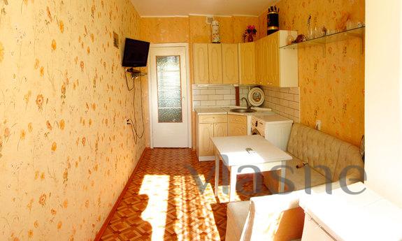 3 кімн. квартира на першій лінії в Криму, Щолкіне - квартира подобово
