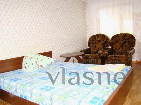 Rooms are priced 50 m from the beach, Sl, Berdiansk - apartment by the day