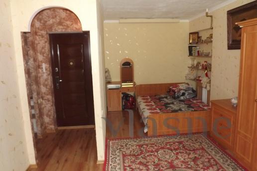 Квартира біля моря, Чорноморськ (Іллічівськ) - квартира подобово