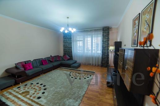 The apartment with a mini terrace, Astana - günlük kira için daire