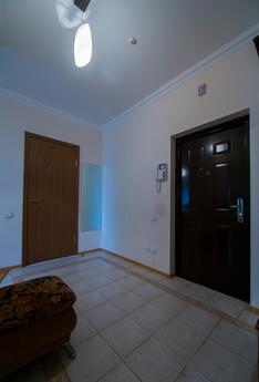 Comfortable apartment in Astana Triumph, Astana - günlük kira için daire