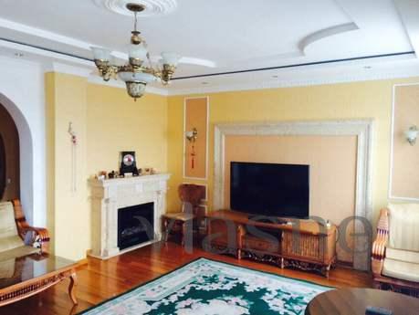 3-bedroom apartment in the New World Lef, Astana - günlük kira için daire