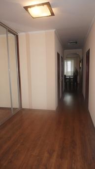 Euro apartment near Olympic Stud, Kyiv - apartment by the day
