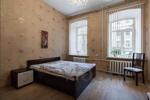 2 bedroom apartment near the metro, Saint Petersburg - günlük kira için daire