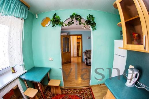 Уютная 2-ка рядом с метро. Free Wi-Fi, Новосибирск - квартира посуточно