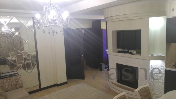 3 bedroom apartment!, Karaganda - apartment by the day