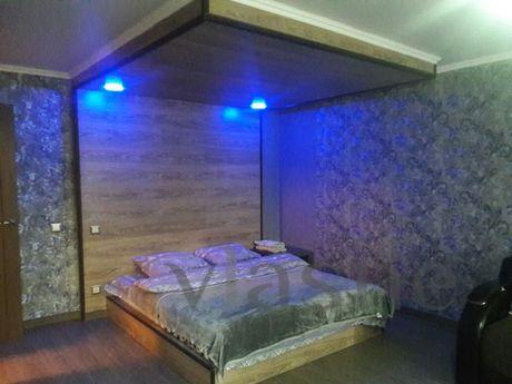 1 bedroom luxury apartment!, Караганда - квартира подобово