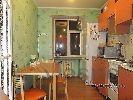 2-bedroom suite, Ust-Kamenogorsk - apartment by the day