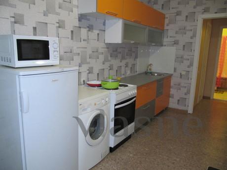 1-bedroom apartment opposite the Planet, Krasnoyarsk - apartment by the day