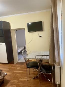 Нічого вільного не маю!!!
Будинок однокімнатний з кухнею та 