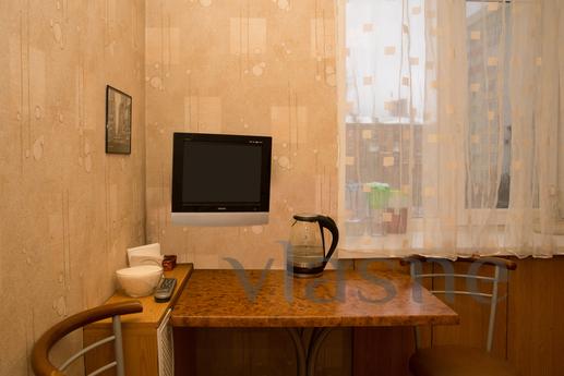 One room for rent! Centre, Yekaterinburg - günlük kira için daire