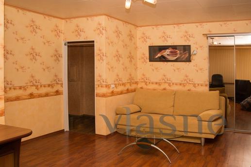 One room for rent! Centre, Yekaterinburg - günlük kira için daire