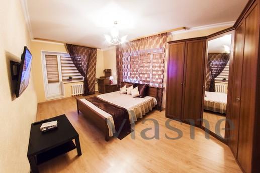 Bedroom Apartment, 140 azheva, Ufa - apartment by the day