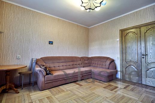 One-bedroom apartment in the center, Krasnodar - günlük kira için daire