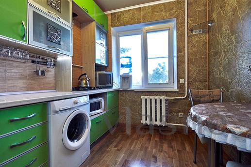 One-bedroom apartment in the center, Krasnodar - günlük kira için daire