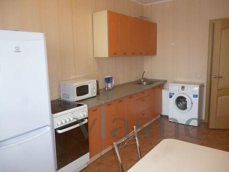 A cozy apartment in a new building., Novosibirsk - günlük kira için daire