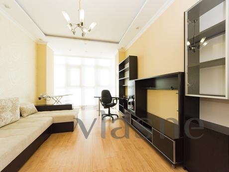 Sunny 3-bedroom apartment in Diplomat, Astana - günlük kira için daire