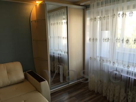 1-кім квартира з дизайнерським ремонтом, Сєвєродонецьк - квартира подобово