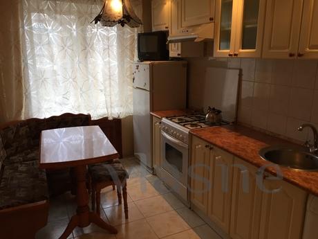 3 BR apartment with renovation, Sievierodonetsk - günlük kira için daire