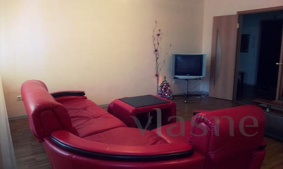 Spacious 2-room apartment, Krasnoyarsk - günlük kira için daire