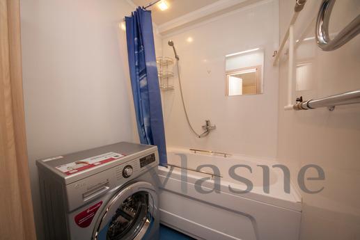 2 bedroom apartment on Gorky 36, Krasnoyarsk - apartment by the day