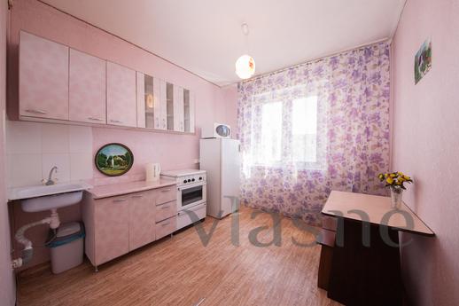 Bright one-room apartment, Krasnoyarsk - apartment by the day