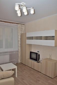 2 apartment with major repairs, Новосибірськ - квартира подобово