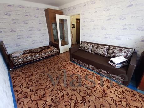 Hostesten tek oda, Kamenskoe (Dniprodzerzhynsk) - günlük kira için daire