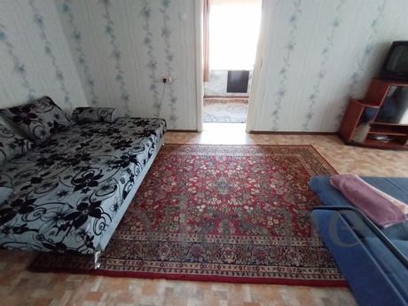 2 bedroom apartment for rent, Kamenskoe (Dniprodzerzhynsk) - günlük kira için daire