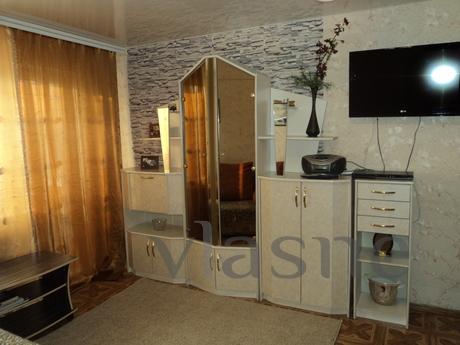 1-bedroom apartment near the station, Novosibirsk - günlük kira için daire