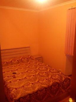 2-кімнатна на Жарокова, Алмати - квартира подобово