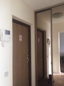 1 bedroom apartment near railway station, Novosibirsk - günlük kira için daire