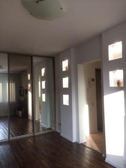 1 bedroom apartment near railway station, Novosibirsk - günlük kira için daire