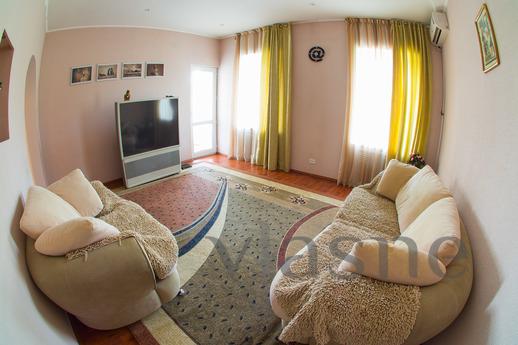 2 bedroom apartment in the center, Kostanay - günlük kira için daire